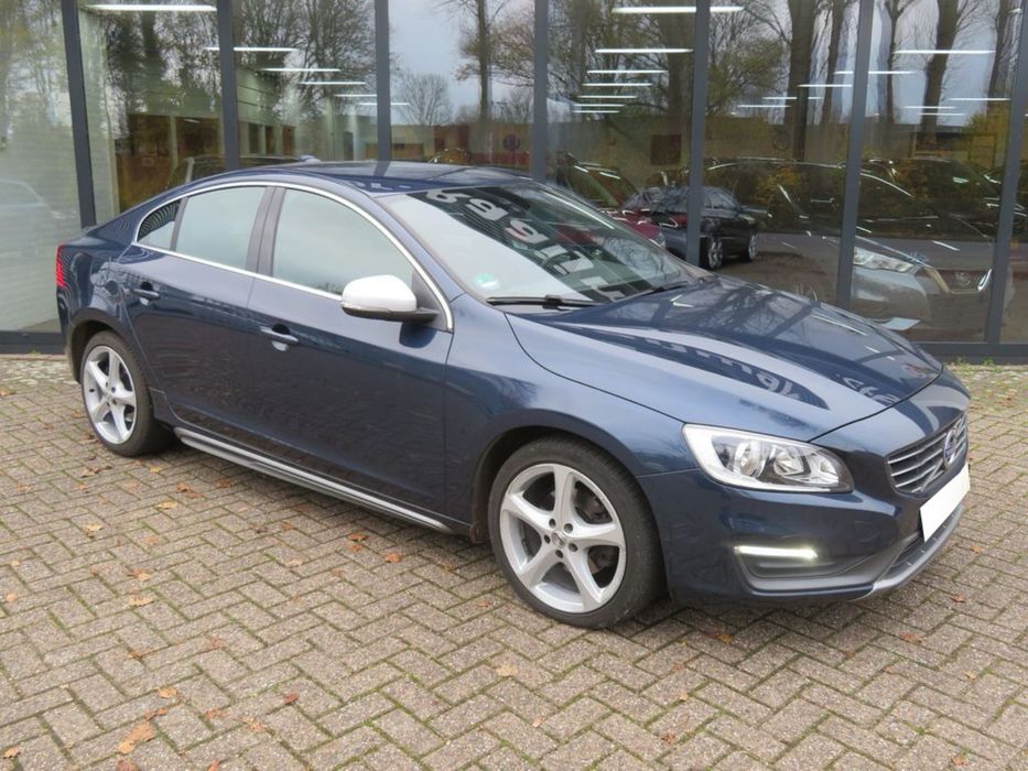 Volvo S60, versao D4, 2015, como novo, 210.000kms