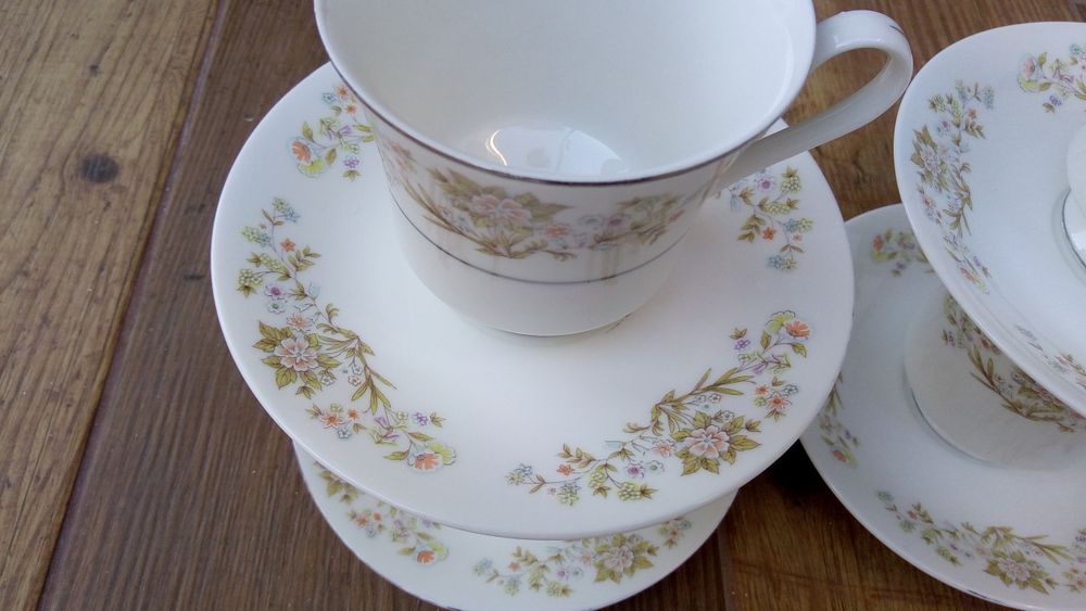 Teacup Set441728441076295680