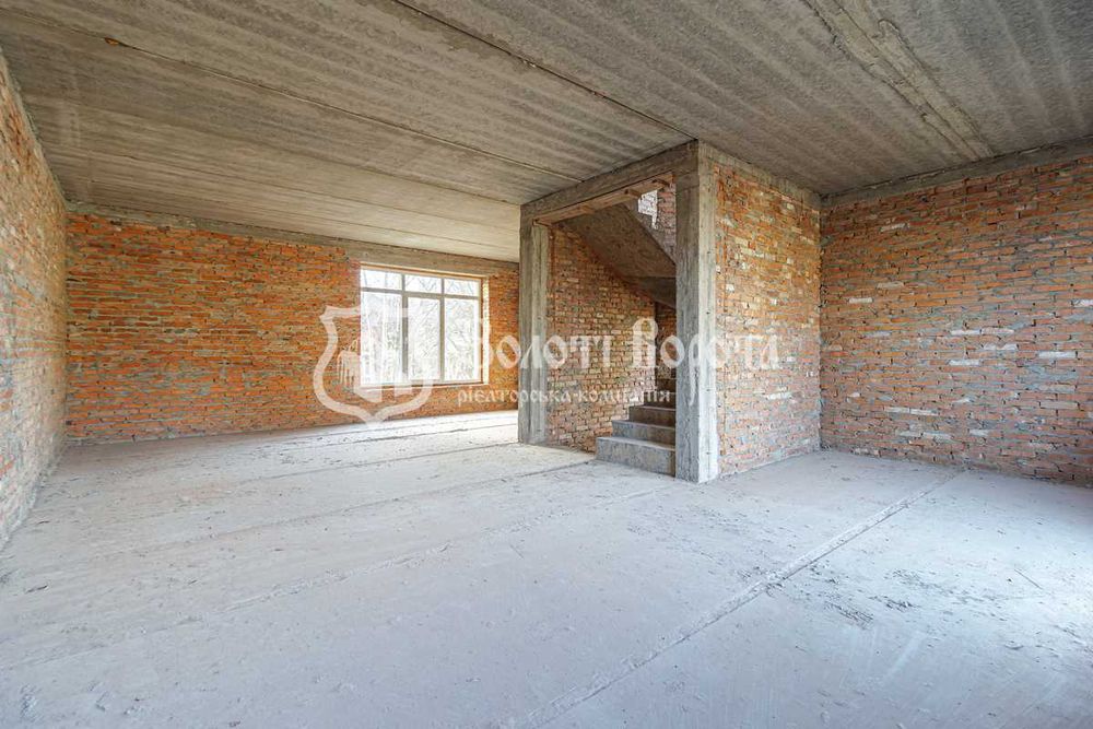 Дуплекс, 3пов. Під ремонт. село Підгірці, Обухівський район