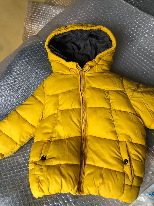 Продам детскую куртку