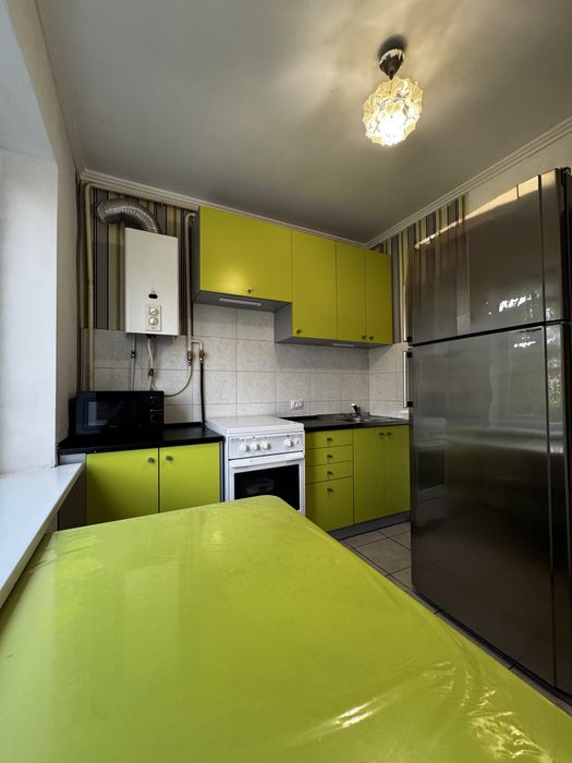 Продаж 2-кімнатної квартири на вул. Перемоги 23