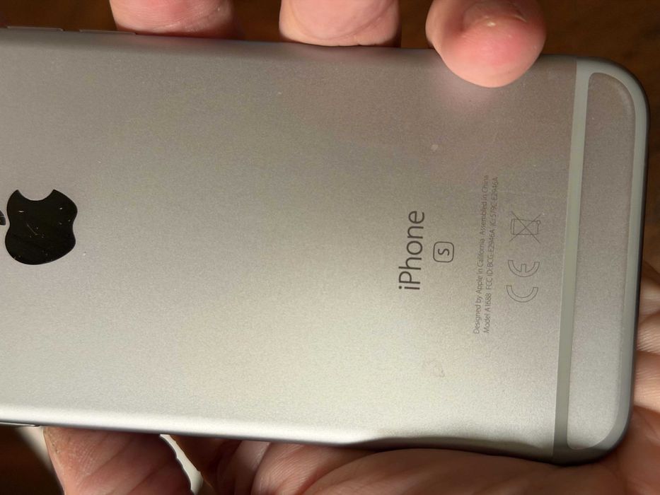 iPhone 6s Space Gray 4.7” A1688 com caixa original
