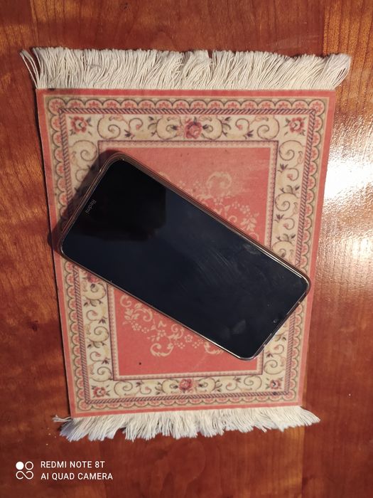 Mouse pads or mobile phone. Persian type64586141685633121