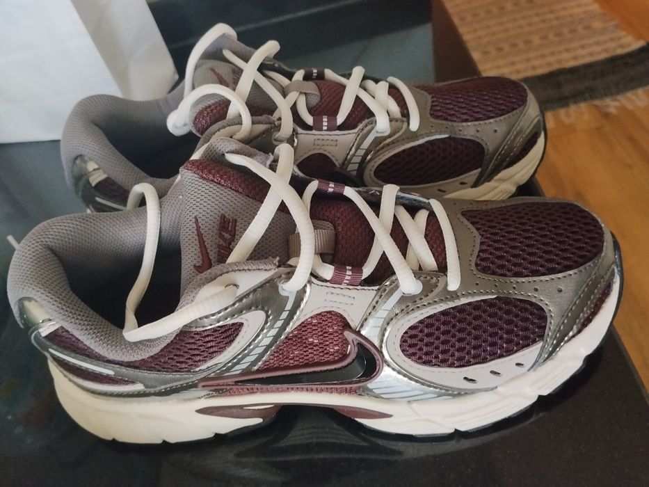 Tenis completamente Novos