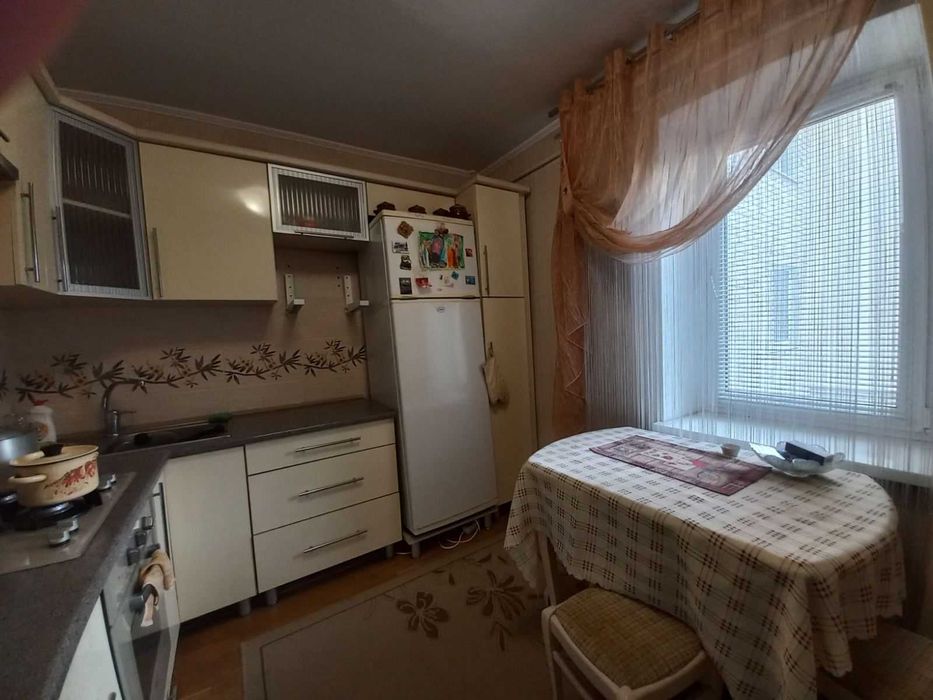 Продам 4-кім квартиру АВТОНОМНЕ ОПАЛЕННЯ. вул. Небожинського.