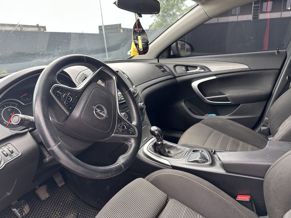 Продам Opel  Insignia 2014 рік