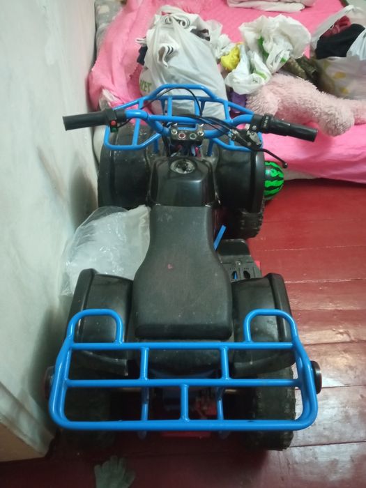 Продам дитячий електроквадроцикл терміново!