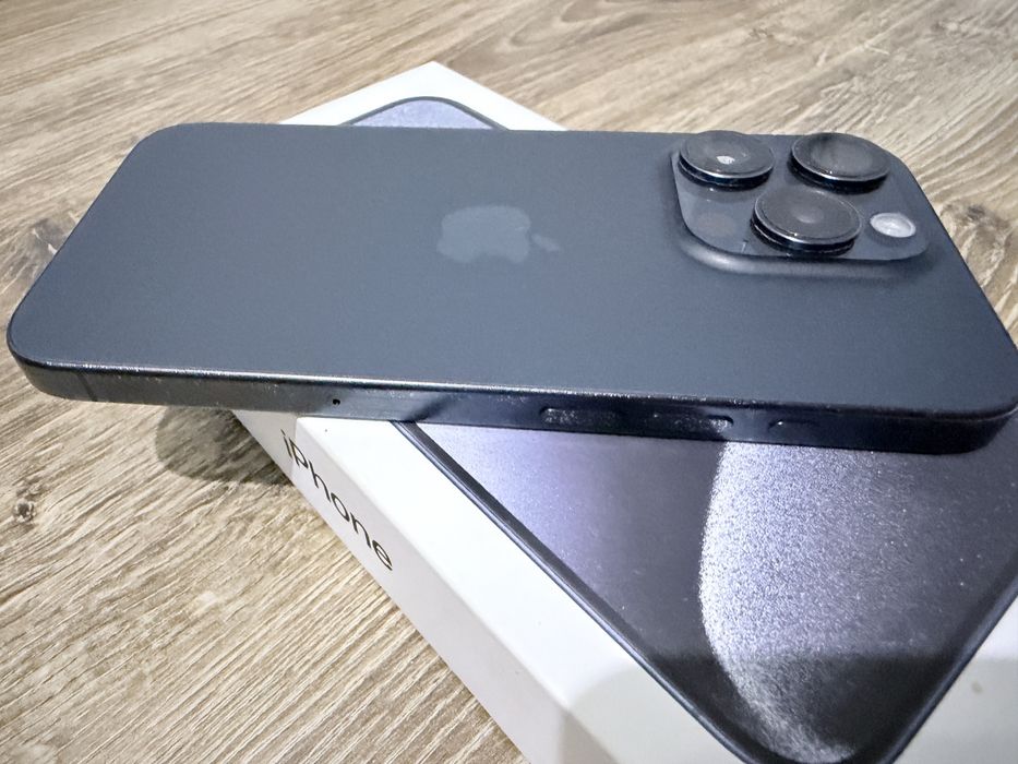 Iphone 15 Pro 256GB Blue