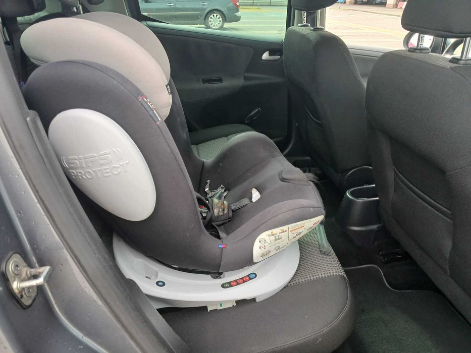 Peugeot 207 SW 1.4 Sportium [2010]