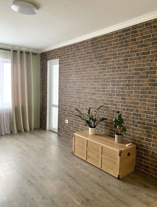 Продам 3 кімнатної квартири Відродження.