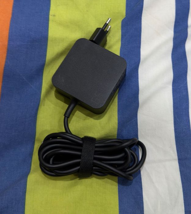 Consola Asus Rog Ally X + bolsa de transporte