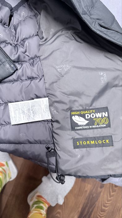 Жилет jack wolfskin пух 700
