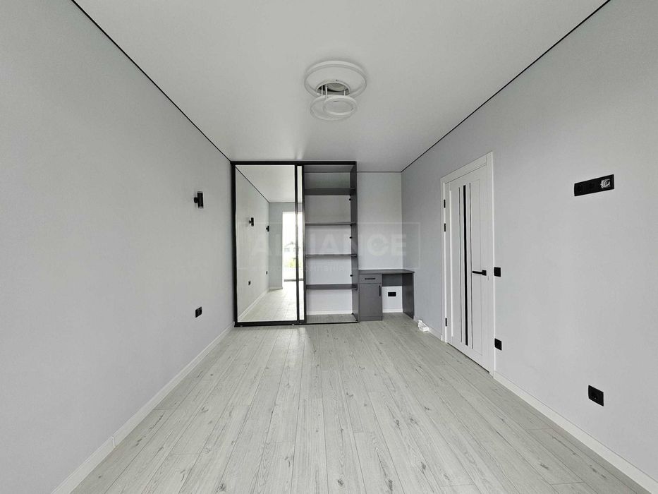 1-кім квартира ремонтом меблі та техніка, Біля Арсену !