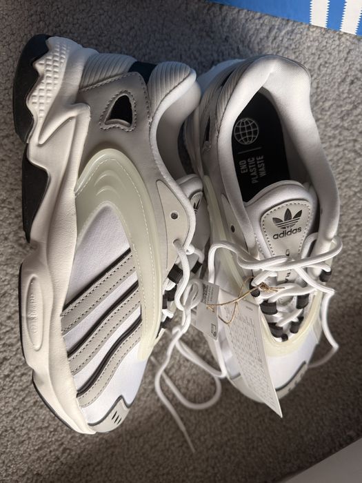 Sneakersy Adidas Oztral W