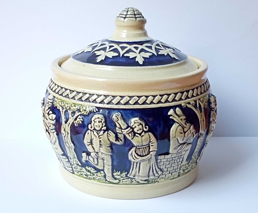 sygnowany pojemnik ceramiczny