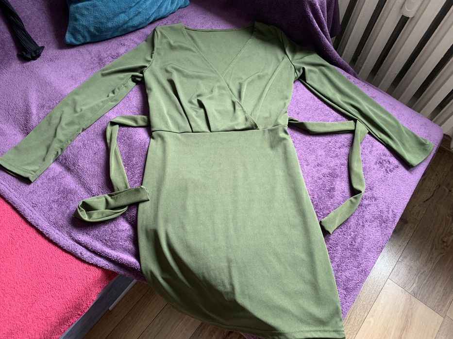 Elegancka zielona sukienka (S/M)