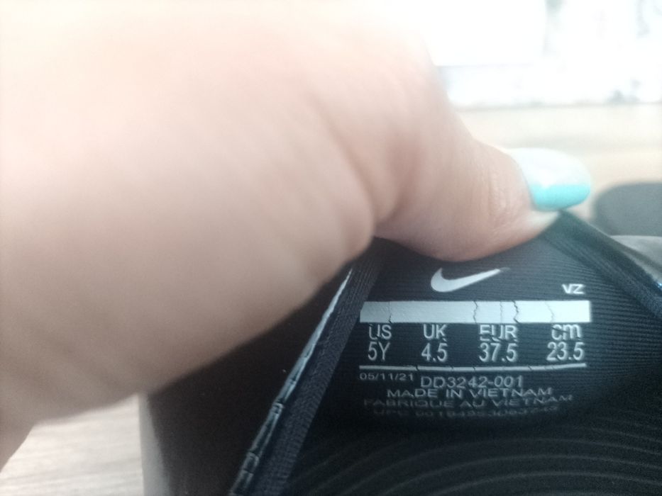 Продам оригінальні фірмові шльопанці Nike 37,5 розмір 23,5 см устілка