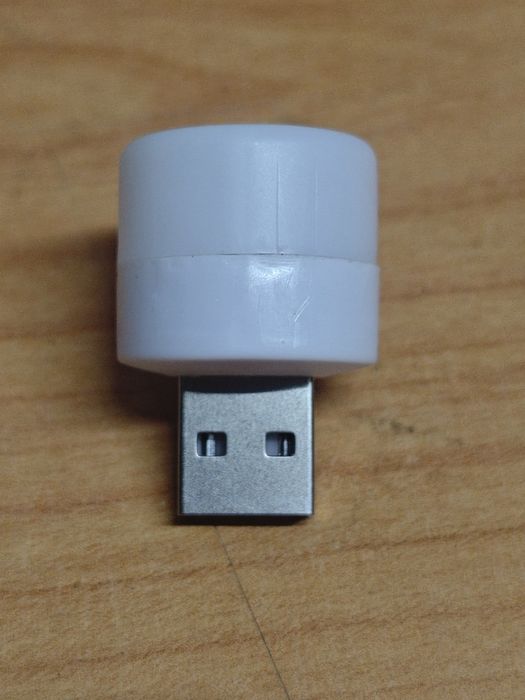 Lâmpada USB - nova e testada