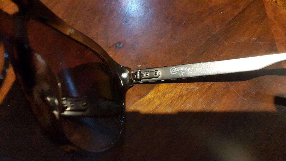 Óculos de sol Converse