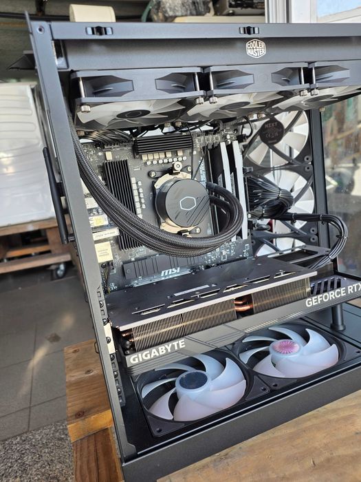 Computador Gaming RTX 4080 Super 64GB Ram 2TB Ryzen 9 7950x3d
