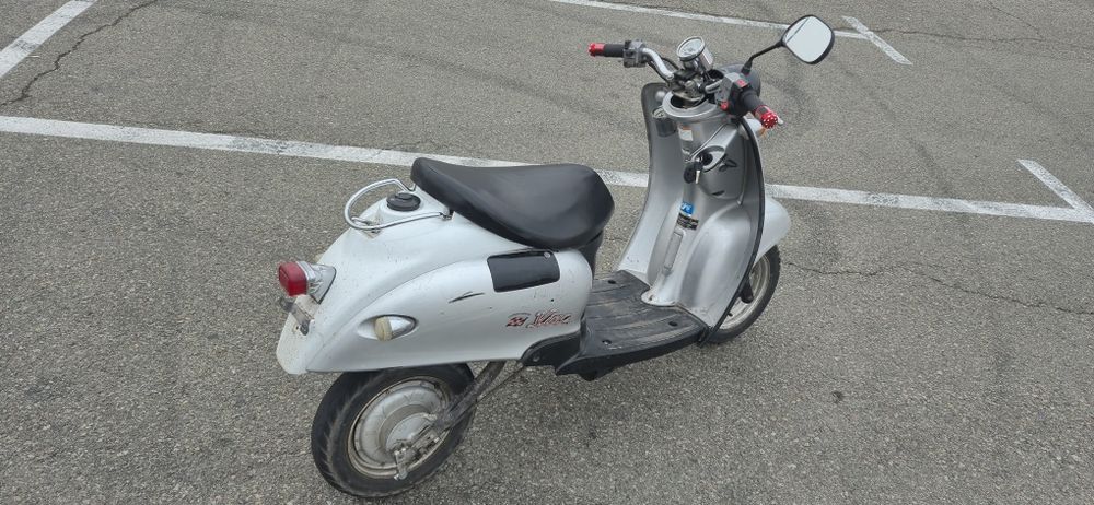 Электроскутер Yamaha Vino 1985 продається без акумулятора