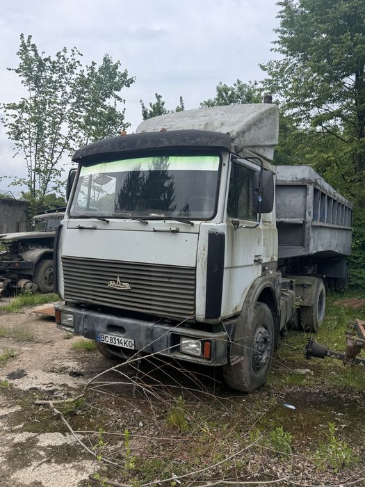 «МаЗ» щиповоз-фура.