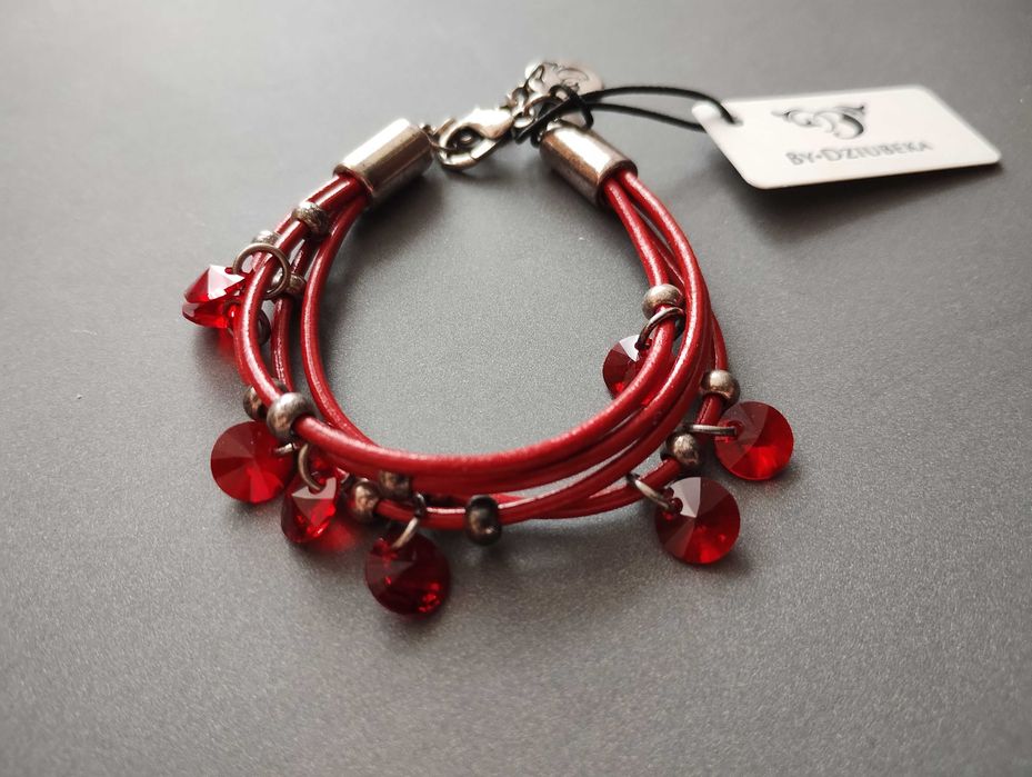 Bransoletka By Dziubeka czerwona z kryształkami Swarovski