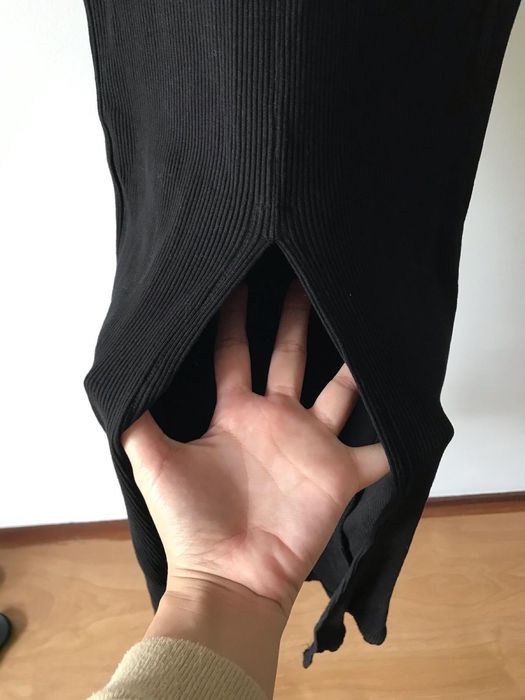 Vestido longo ,justo ,tomara que caia preto,fenda atrás