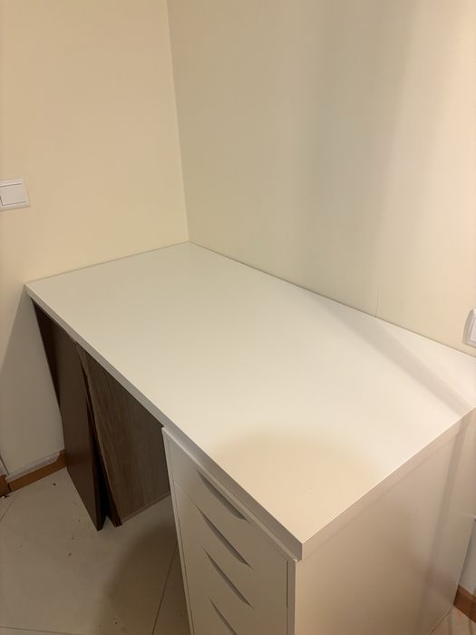 Conjunto Tampo e Modulo de gavetas