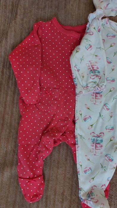 Набір речей на дівчинку 0-3міс, чоловічки, костюми