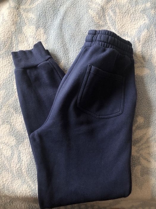 Calças veludo e fato treino azuis