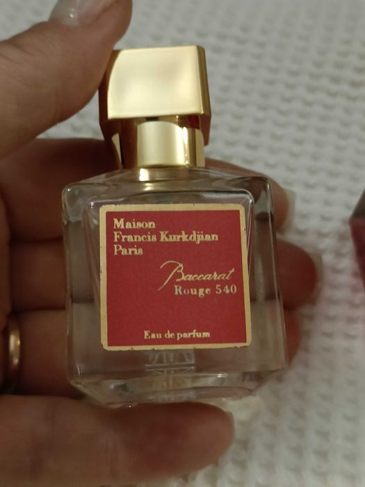 Conjunto de dois perfumes, novos