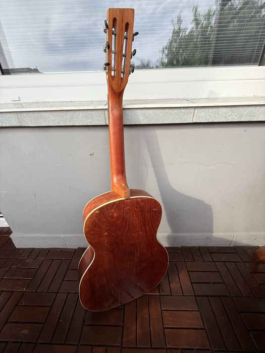 Gitara akustyczna klasyczna