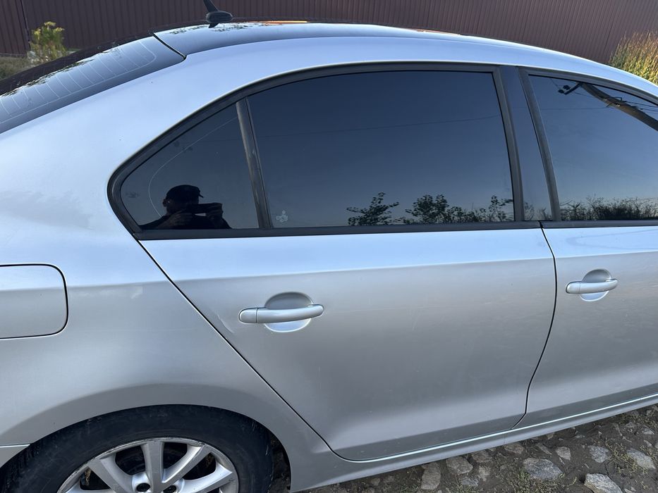 Продам Volkswagen Jetta 2011