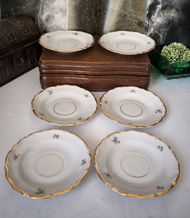 Serwis do kawy mokka Wałbrzych piękna stara porcelana