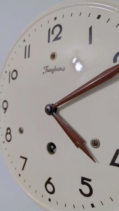 Junghans de porcelana