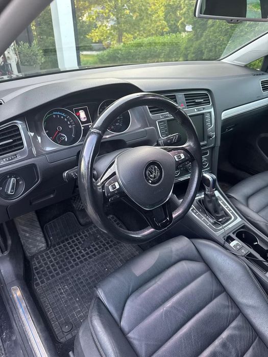 Volkswagen E-golf, 24 кіловати, Шкіра, без ДТП