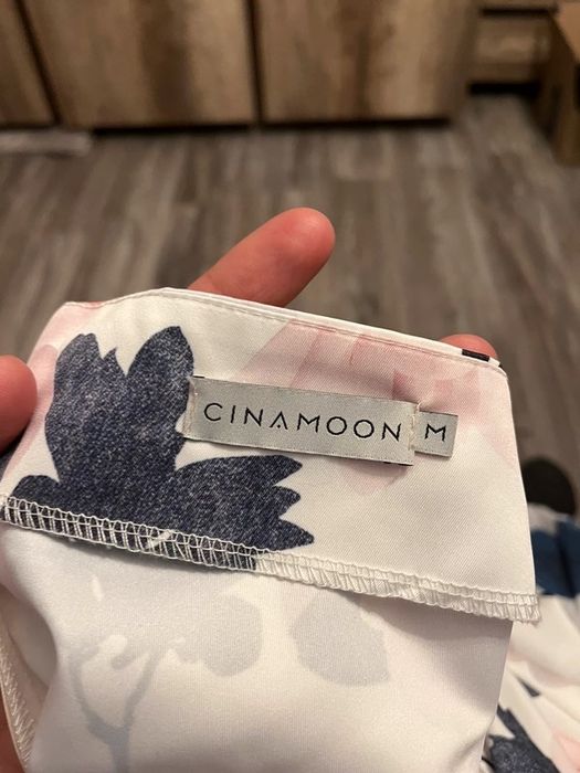 Sukienka firmy Loola nowa S Sprzedam błękitna sukienkę z rozmiarze S f