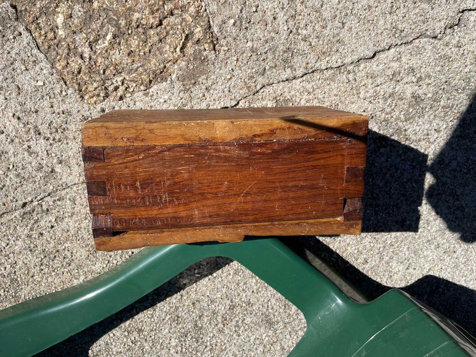 Caixa de Madeira feita á mão - Artesanato