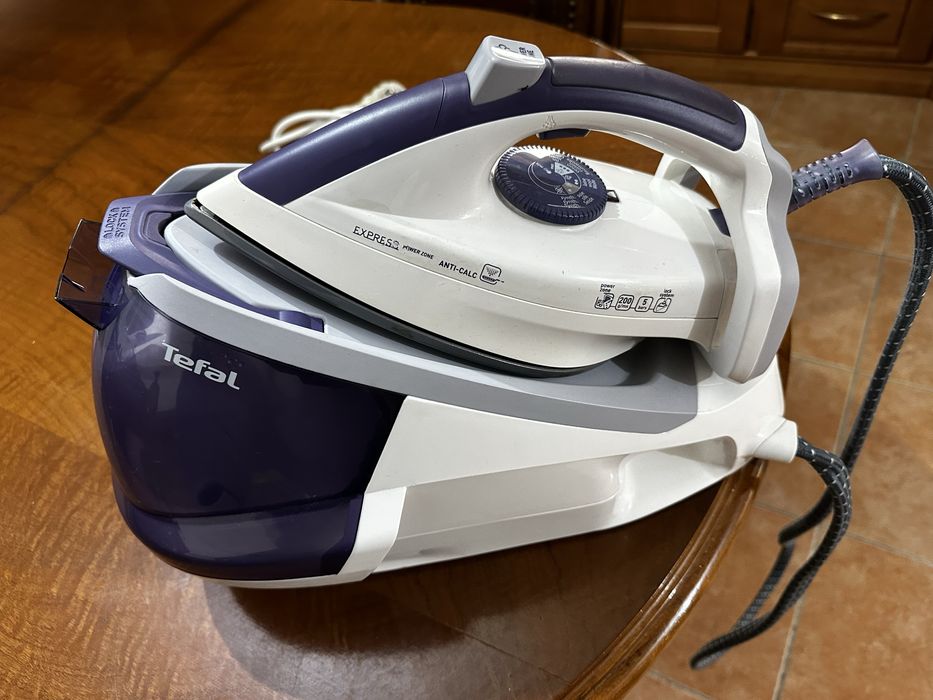 Ferro com caldeira Tefal