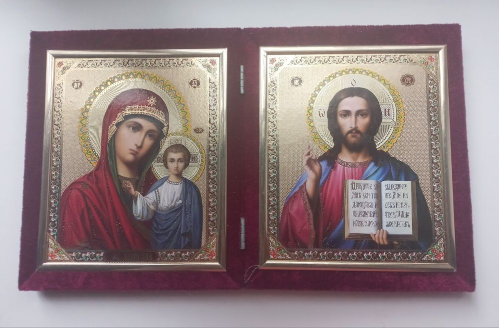 Ікона-складень диптих
 Богородиця з Немовлям і Христос