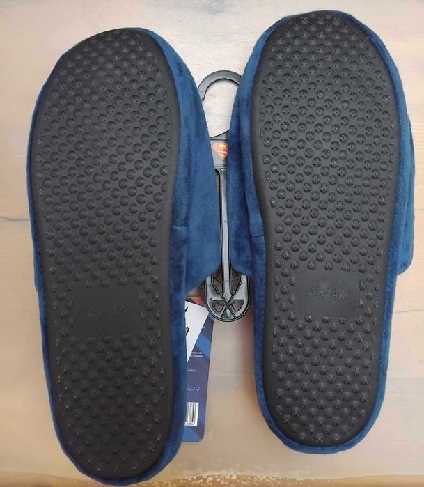 kapcie nowe superman 43/44