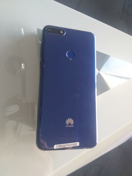 Huawei Y7 como novo