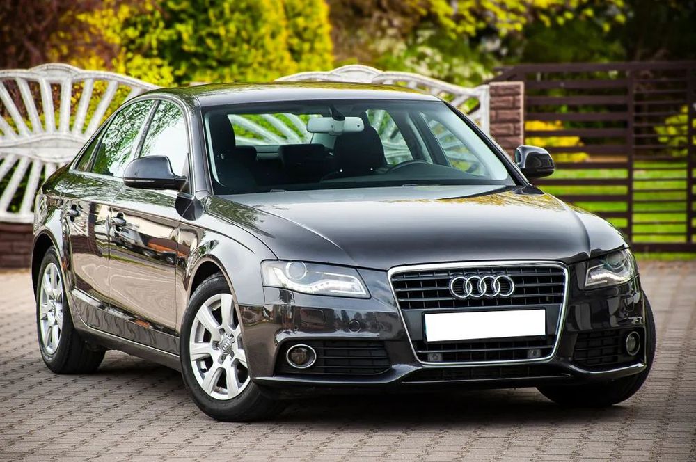Audi A4 Limousine S-line 2.0 Tdi 143ps LED Xenon Navi PDC Serwis Alu