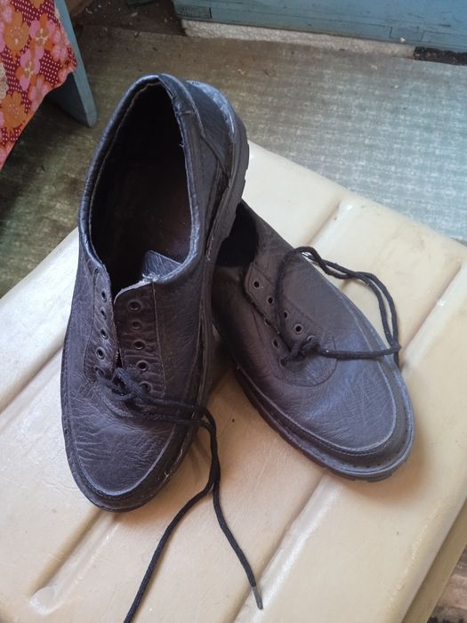 Продам мужские туфли