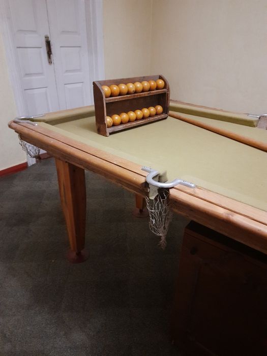 Бильярдный стол (русский)