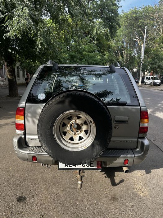 Продам Opel Frontera 2.2л
