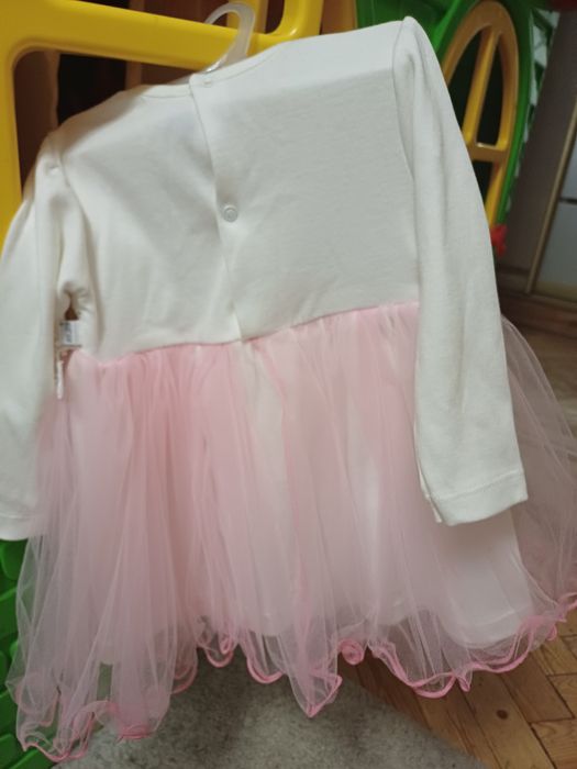 Очень красивое, новое платье для маленькой принцессы,  размер 92