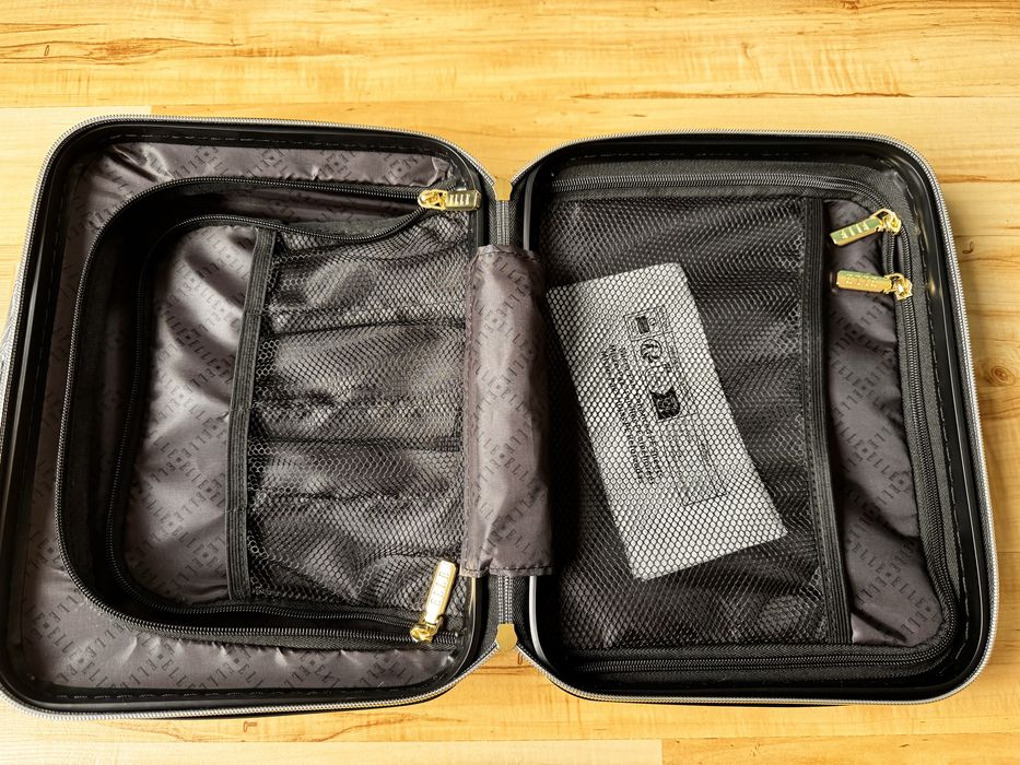 Walizka/kuferek/kosmetyczka