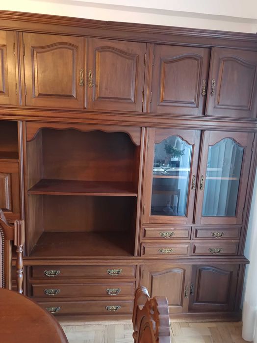 Móvel casa jantar com louceiro, clássico